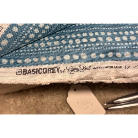 Cotton Fabric Bundle Blues 2 Fat Quarter 2 Yards Various Patterns Moda Camelot - Picture 9 of 12